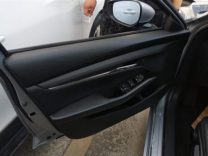 Фото 7 - Mazda 3 (Axela)