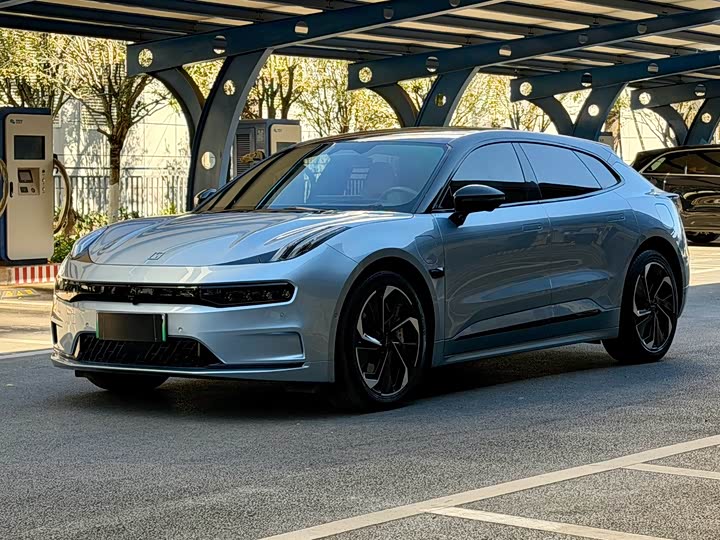 Фото 1 - Zeekr 001