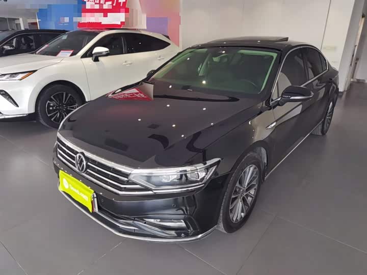 Фото 2 - Volkswagen Magotan