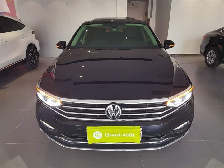 Фото 3 - Volkswagen Magotan