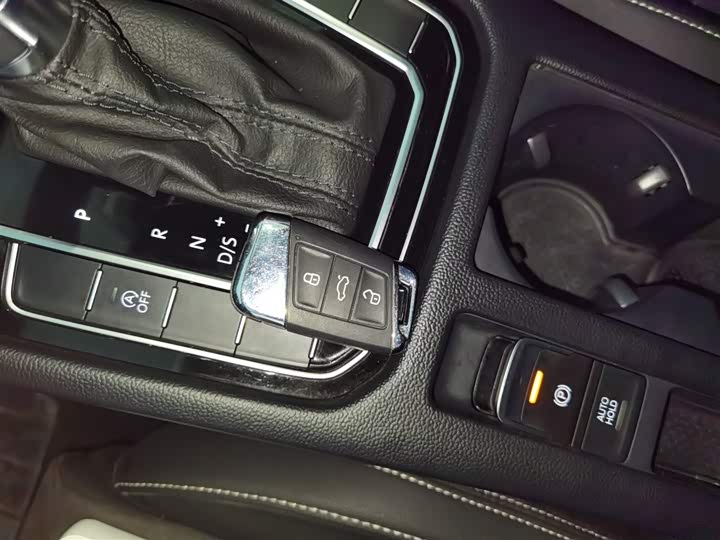 Фото 9 - Volkswagen Magotan