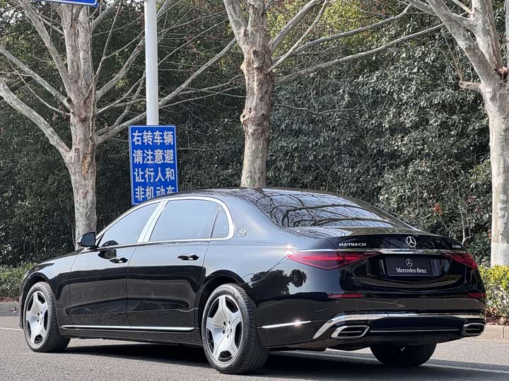 Фото 4 - Mercedes-Benz Maybach S-Class