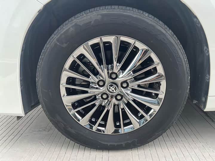 Фото 6 - Toyota Alphard