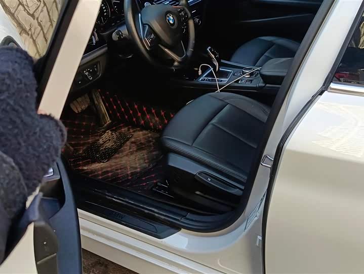 Фото 9 - BMW 1 Series