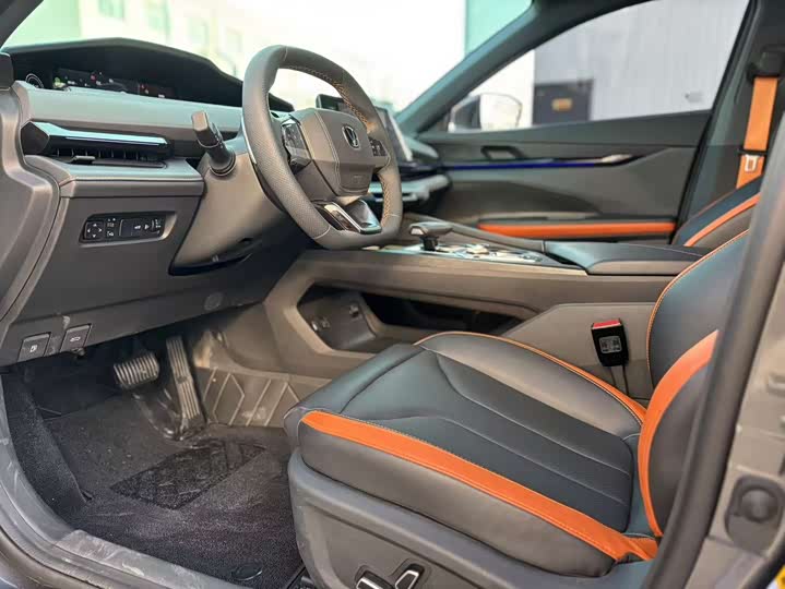 Фото 7 - Changan UNI-V