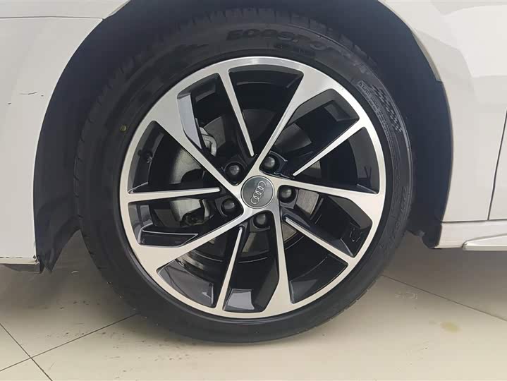 Фото 6 - Audi A3