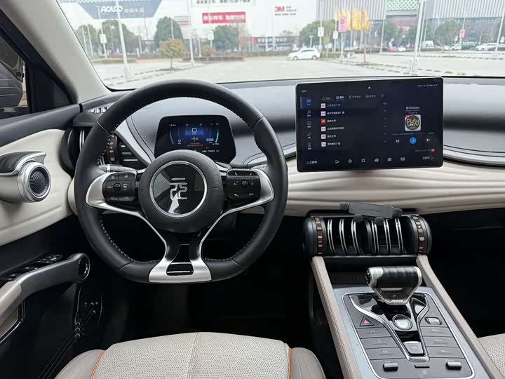 Фото 6 - BYD Yuan Plus