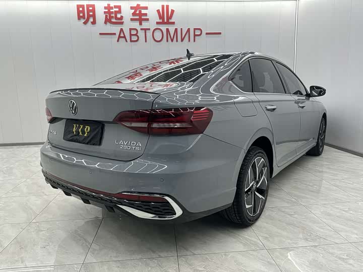 Фото 7 - Volkswagen Lavida