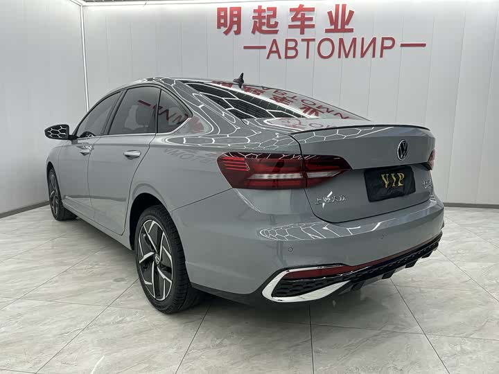 Фото 8 - Volkswagen Lavida