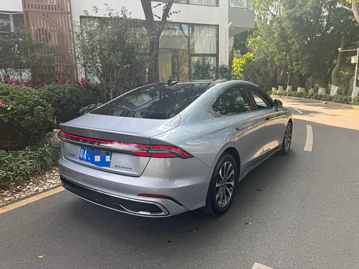 Фото 7 - Lincoln Z (Zephyr)