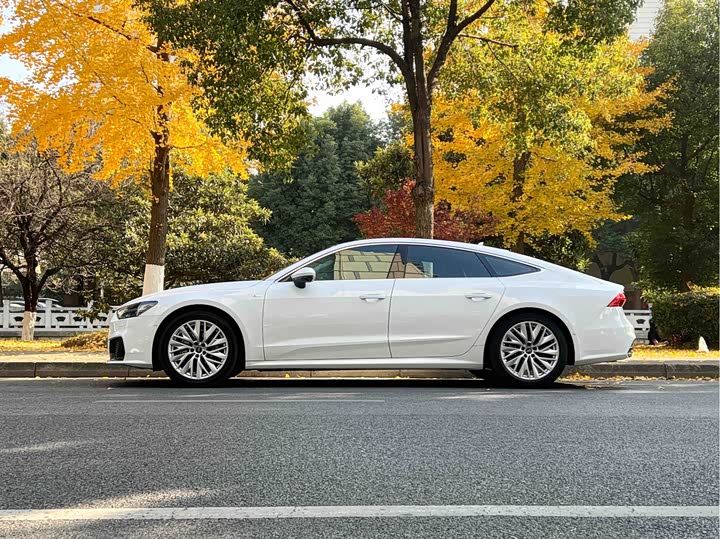 Фото 7 - Audi A7