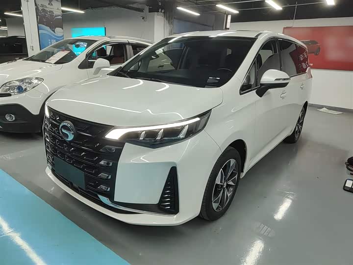 Фото 1 - GAC Trumpchi M6