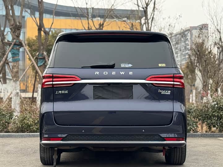 Фото 7 - Roewe iMax 8