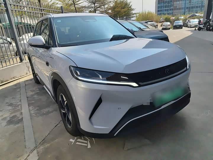 Фото 4 - BYD Yuan Up