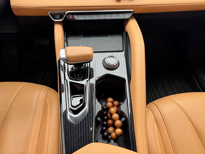 Фото 7 - Geely Monjaro Thor Hybrid