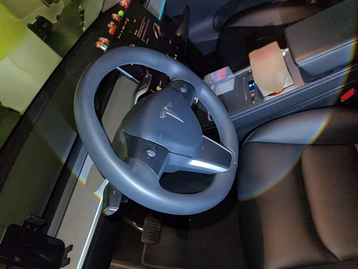 Фото 3 - Tesla Model Y