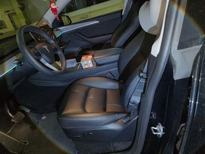 Фото 8 - Tesla Model Y