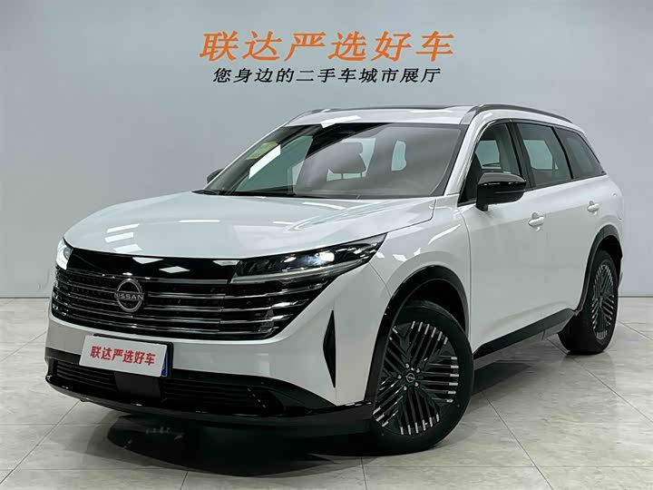 Фото 1 - Nissan Pathfinder