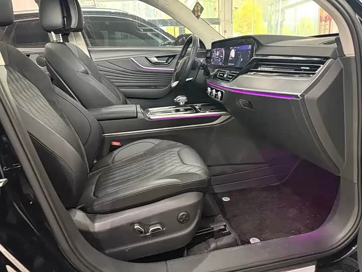 Фото 2 - Hongqi HS5