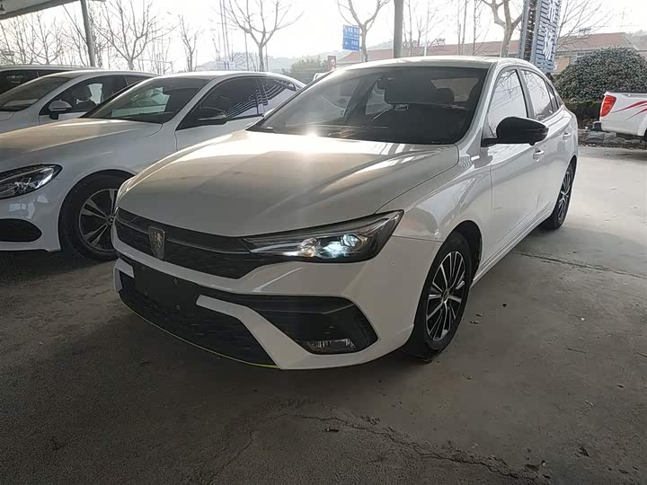 Фото 1 - Roewe i5