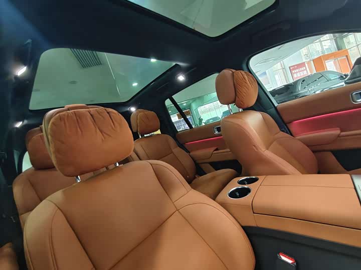 Фото 9 - LiXiang L8