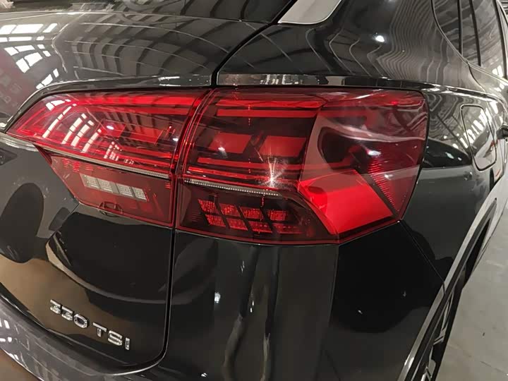 Фото 8 - Volkswagen Tayron