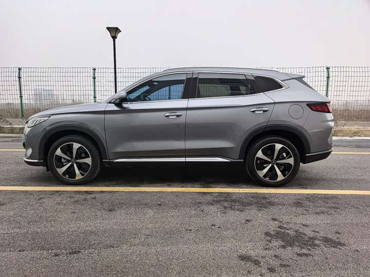 Фото 8 - BYD Song Plus