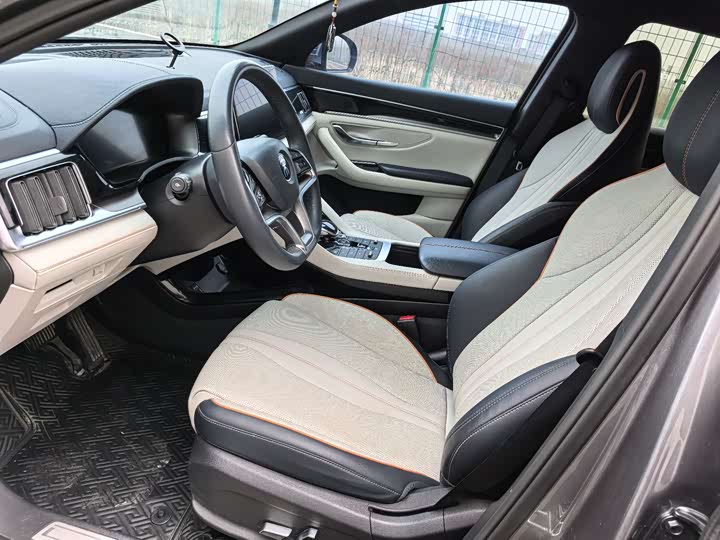 Фото 9 - BYD Song Plus