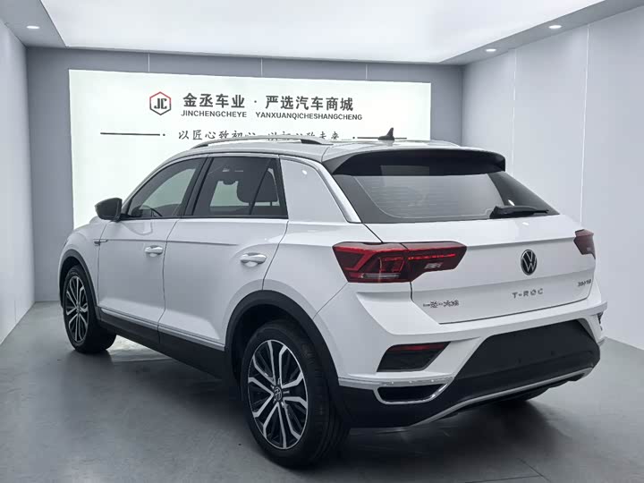 Фото 5 - Volkswagen T-Roc