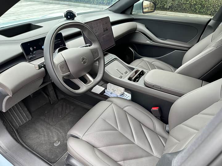 Фото 9 - Nio ET5T