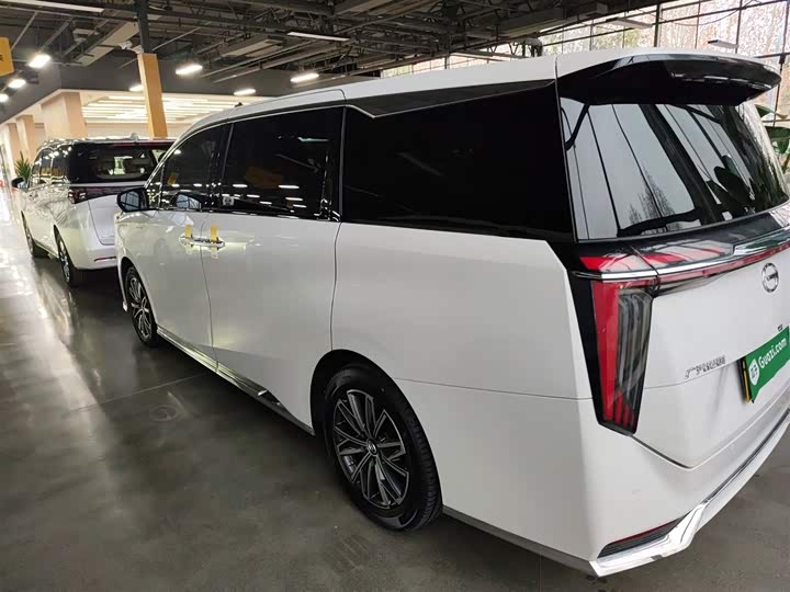 Фото 5 - GAC Trumpchi M8