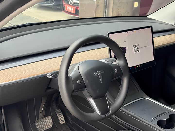 Фото 7 - Tesla Model Y