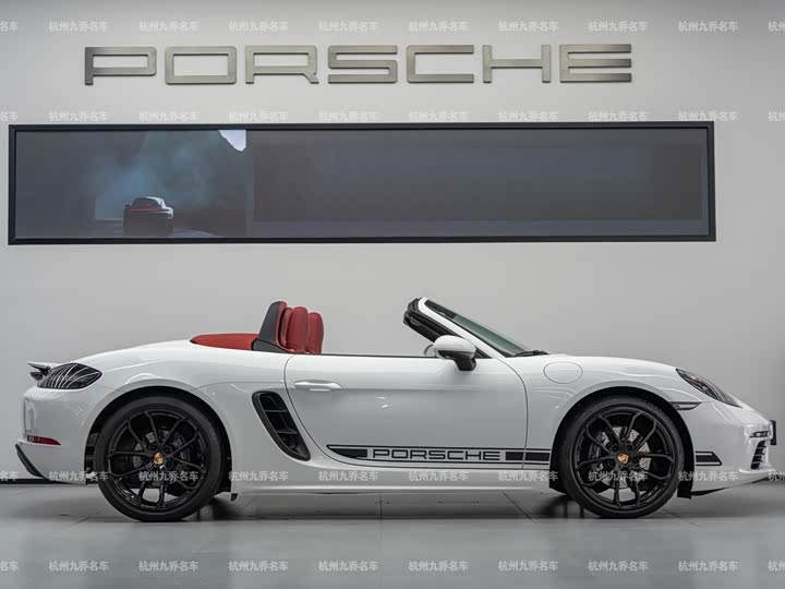 Фото 3 - Porsche 718