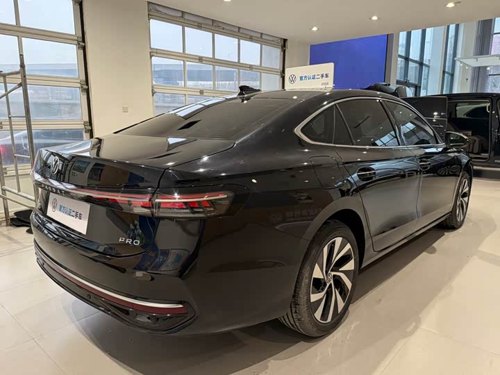 Фото 6 - Volkswagen Passat