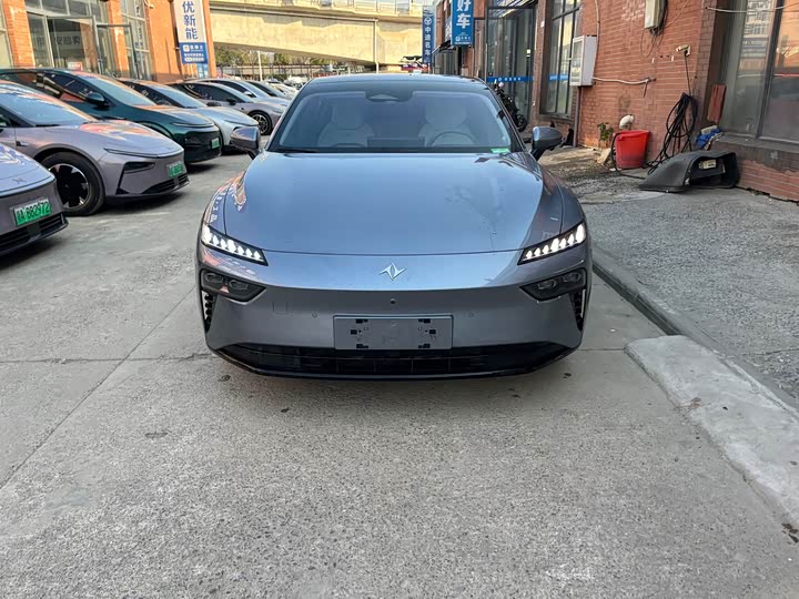 Фото 2 - Dongfeng Yipai eπ 007