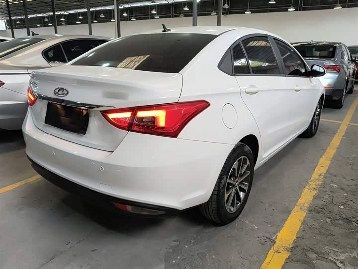 Фото 7 - Chery Arrizo 5