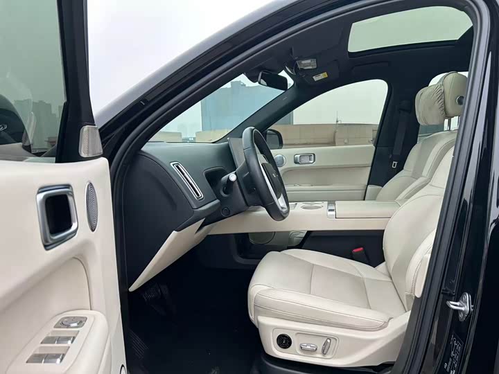 Фото 4 - LiXiang L6