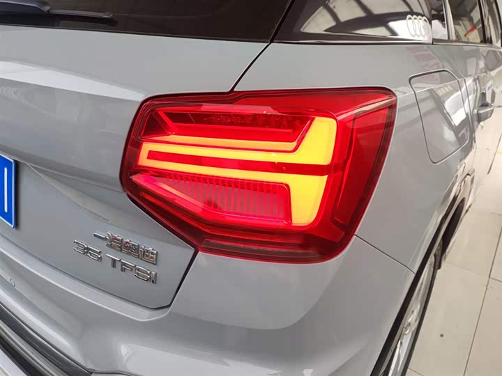 Фото 8 - Audi Q2L