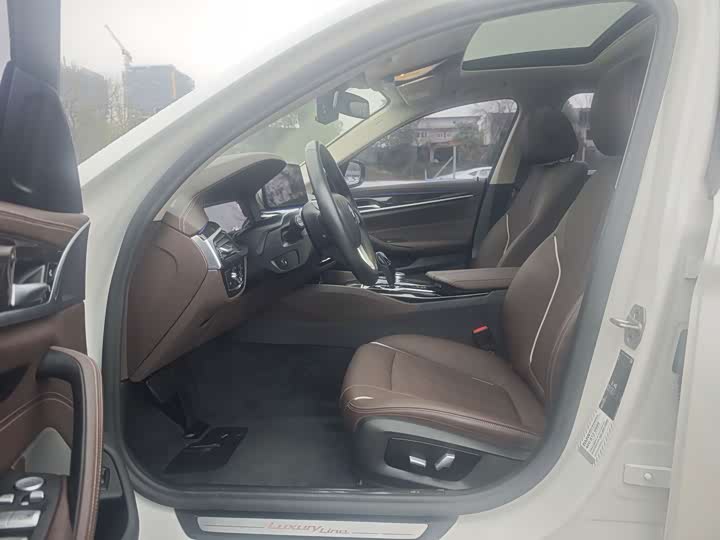 Фото 4 - BMW 5 Series