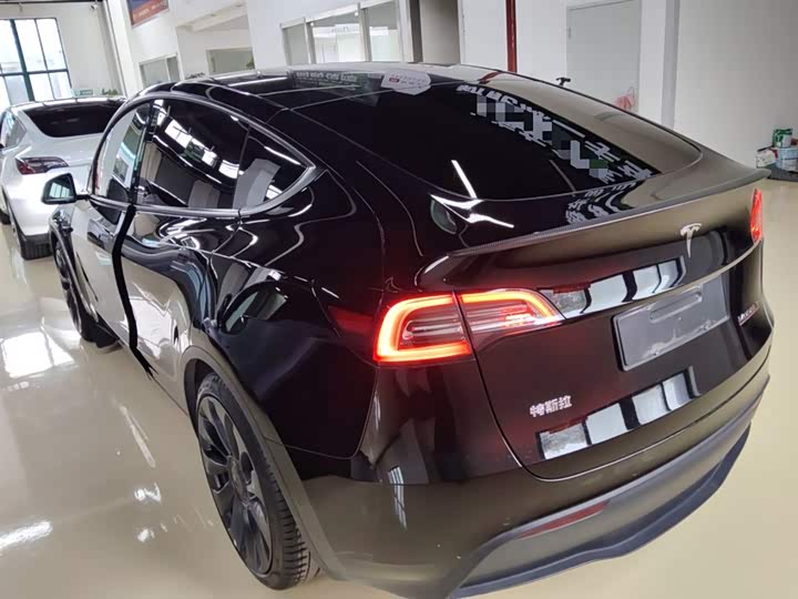 Фото 5 - Tesla Model Y