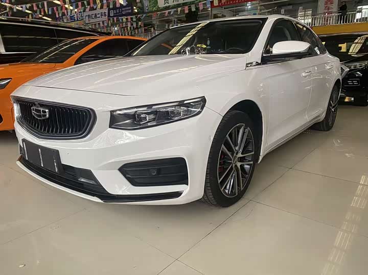 Фото 2 - Geely Preface