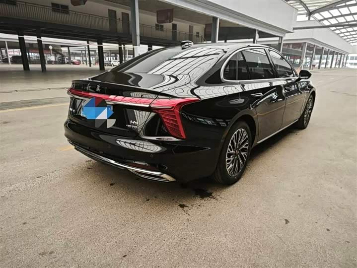 Фото 9 - Hongqi H5