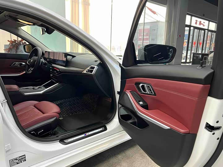 Фото 7 - BMW 3 Series