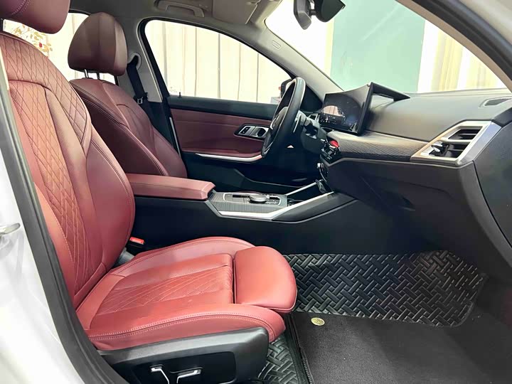 Фото 9 - BMW 3 Series