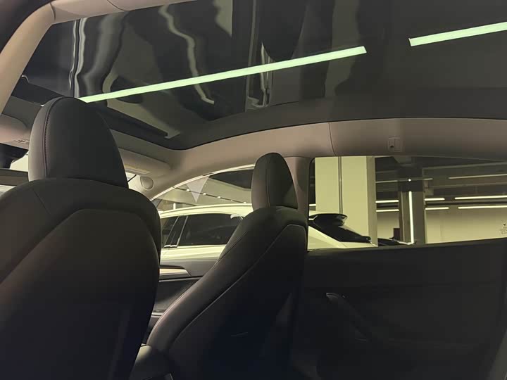 Фото 8 - Tesla Model Y