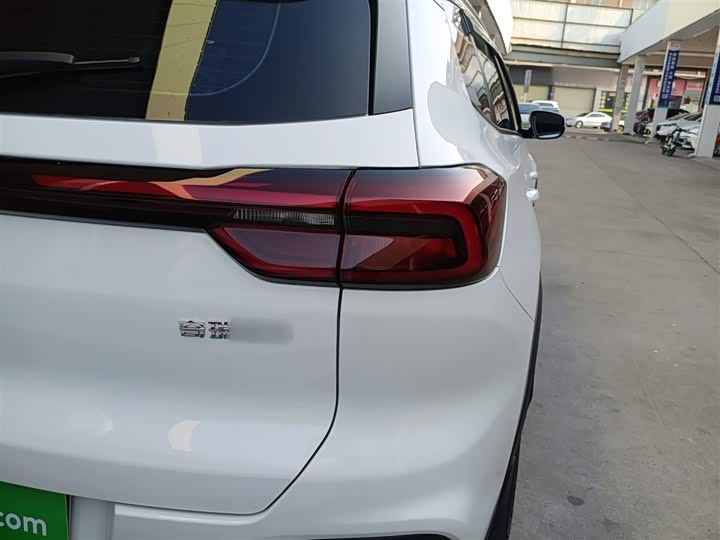 Фото 8 - Chery Tiggo 8