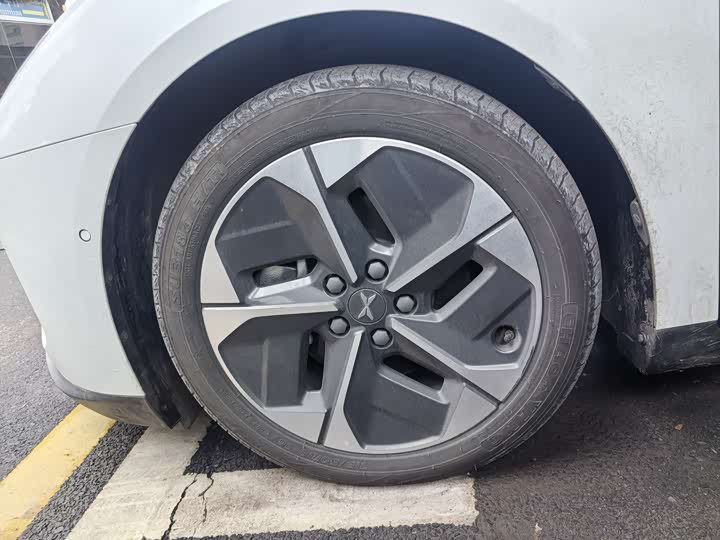 Фото 4 - XPeng Mona M03