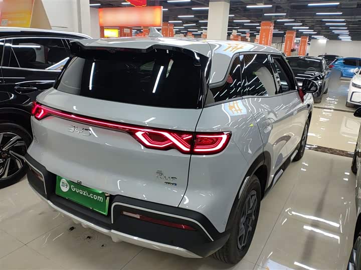 Фото 7 - BYD Yuan Up