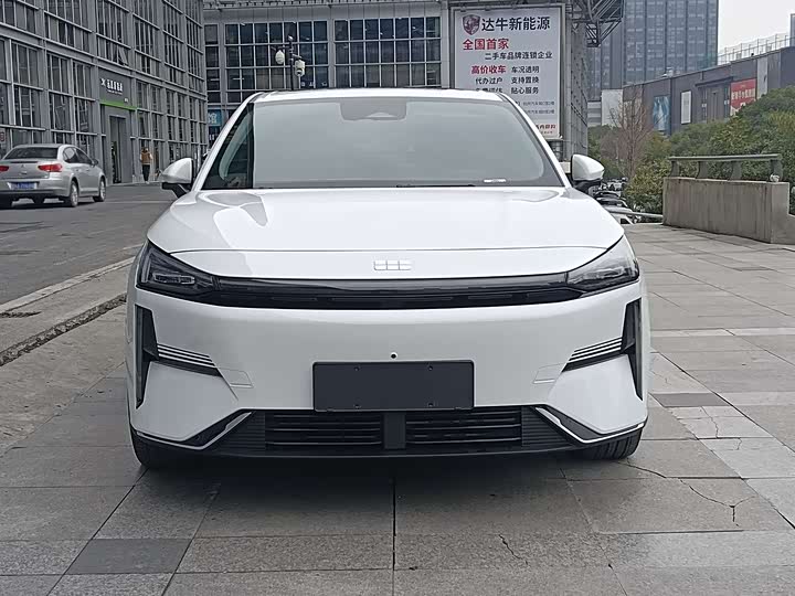 Фото 2 - Geely Galaxy L6