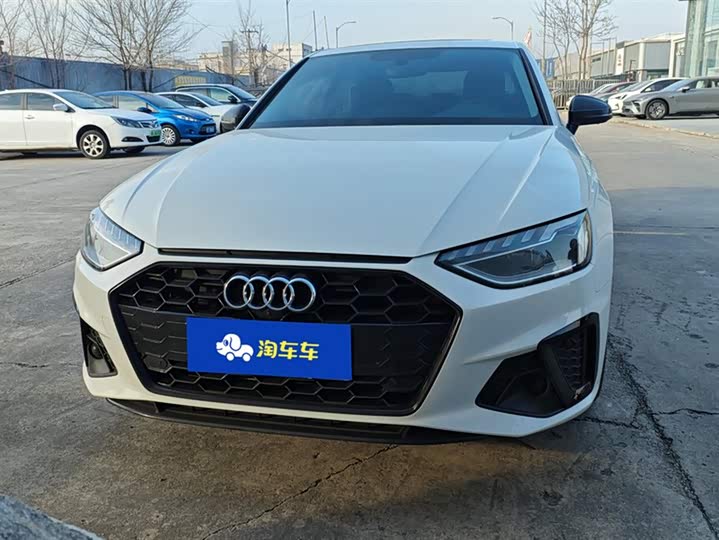 Фото 2 - Audi A4L